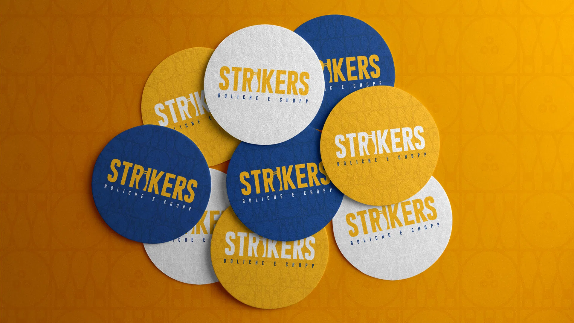 Strikers — uniforme